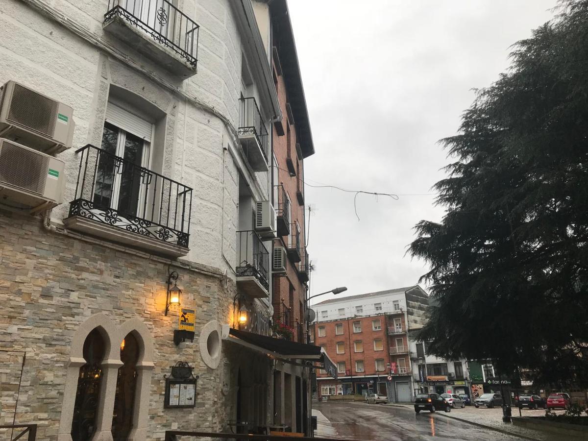 Charcos De Gredos Apartment Arenas de San Pedro Bagian luar foto